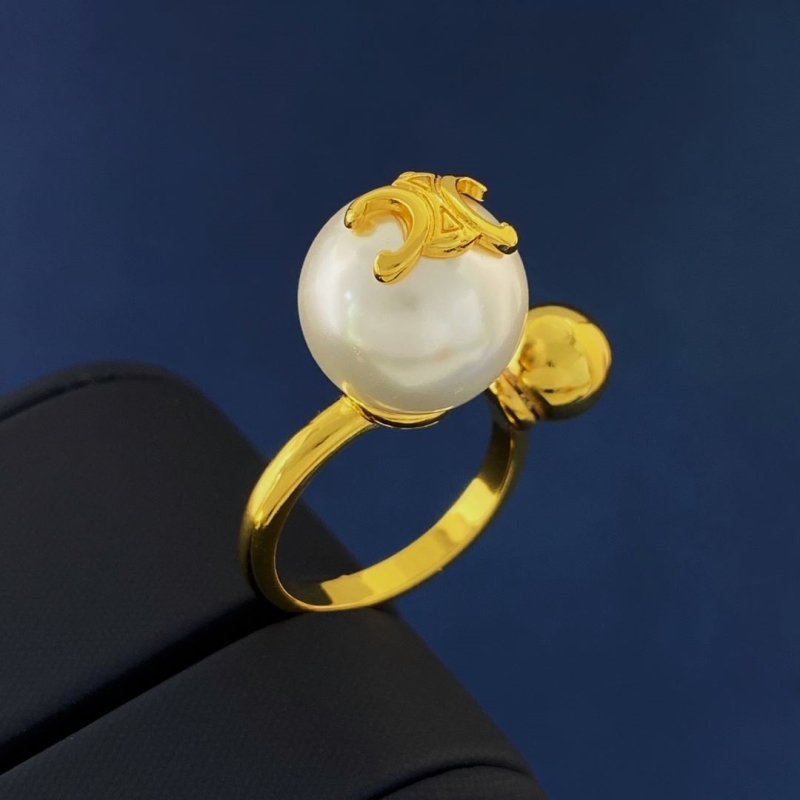 Ce**e rings